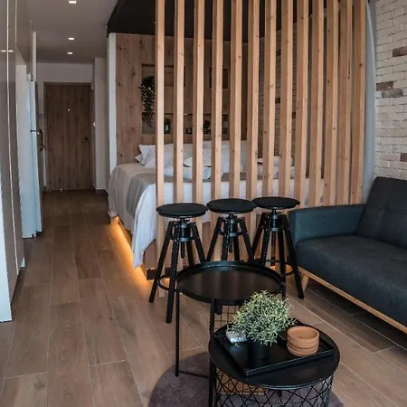 Cosea Living: Seaside Deluxe In Harbour 107b *