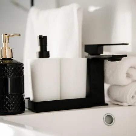 Cosea Living: Seaside Deluxe In Harbour 107b *