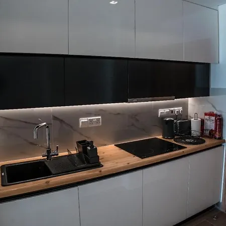 Cosea Living: Seaside Deluxe In Harbour 107b Apartament