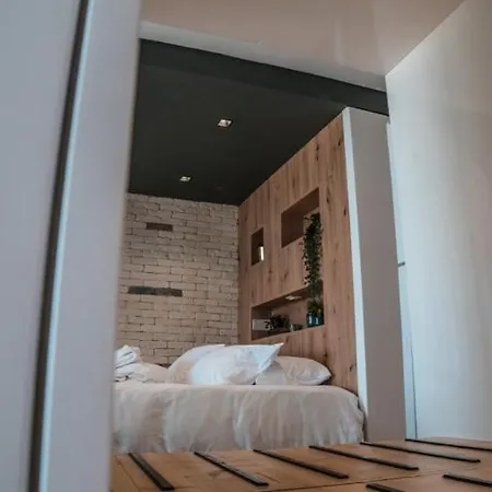 Cosea Living: Seaside Deluxe In Harbour 107b *