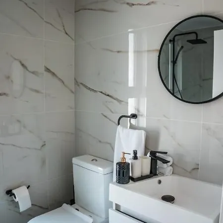 Cosea Living: Seaside Deluxe In Harbour 107b Paphos