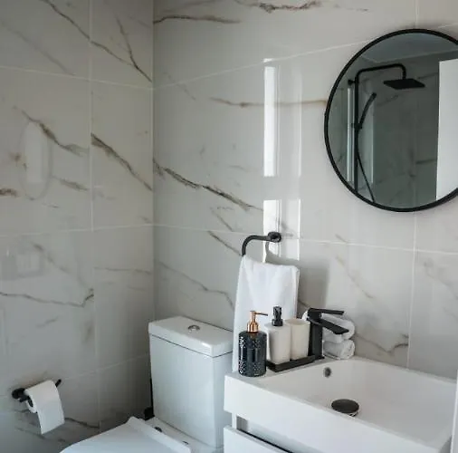 Cosea Living: Seaside Deluxe In Harbour 107b Paphos