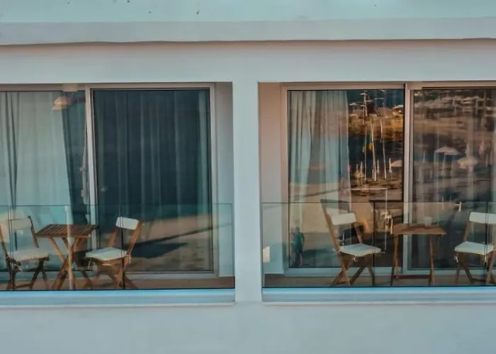 Cosea Living: Seaside Deluxe In Harbour 107b *