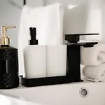 Cosea Living: Seaside Deluxe In Harbour 107b *
