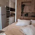 Cosea Living: Seaside Deluxe In Harbour 107b Apartment