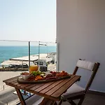 Apartment Cosea Living: Seaside Deluxe In Harbour 107b