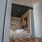 Cosea Living: Seaside Deluxe In Harbour 107b *
