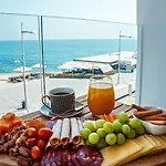 Apartment Cosea Living: Seaside Deluxe In Harbour 107b Paphos